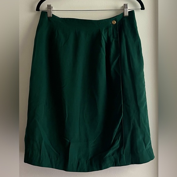 Vintage Dresses & Skirts - 80s Vintage 100% silk knee length skirt Emerald Green